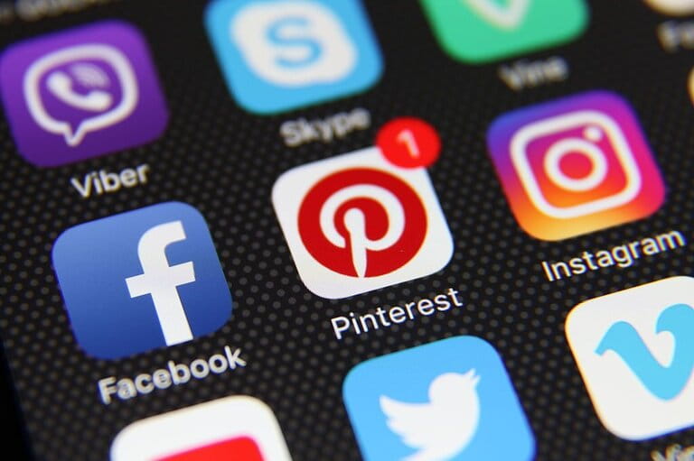 Social media apps like facebook, instagram, pinterest Social media apps like facebook, instagram, pinterest