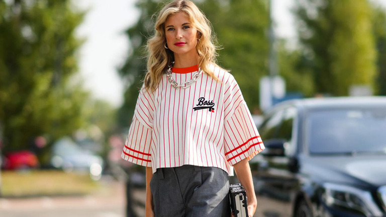 How To Make A Baseball Jersey Look Cute? How To Make A Baseball Jersey Look Cute?